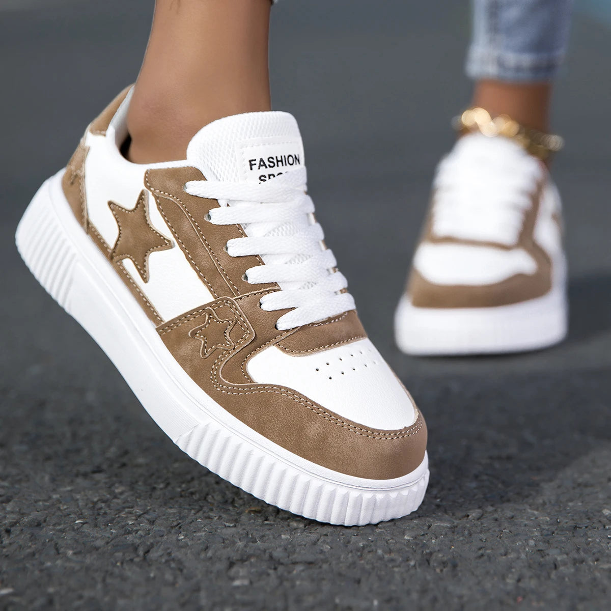 Unisex White Sneakers - Casual Sports Walking Shoes for Men & Women